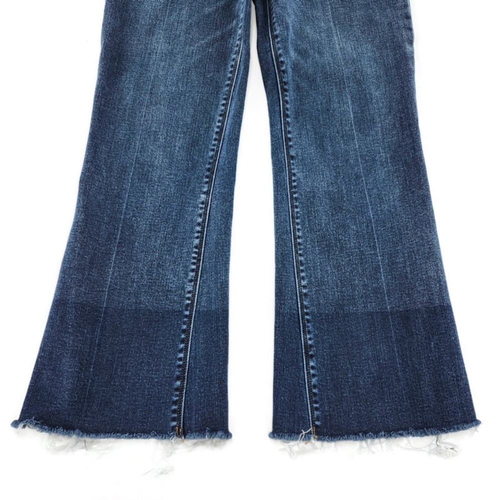 Spanx Medium Blue Wash High-Rise Dip-Dye Raw Hem Cropped Flare Denim Jeans - Picture 7 of 11